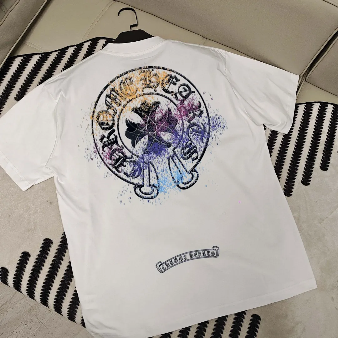 🅿️190 Crow Heart’s new summer T-shirt! This Sanskrit cross printed round neck short sleeves is simply a must-have for fashionistas. Salona cotton fabric is super comfortable, soft and skin-friendly, and has excellent breathability, making it perfect for summer wear. The Sanskrit cross print design on it is amazing, full of mystery and high-end, and the details are so exquisite that it makes people scream. It is worthy of Kroxin, and it vividly interprets the trend and personality. The loose fit is super friendly to all body shapes, covers the flesh and is comfortable, and looks good no matter how you wear it. Pair it with jeans and you'll look cool on the street. Pair it with sweatpants and you'll instantly look energetic and trendy. When you wear it and go out, you will feel like you are the spokesperson of fashion, and it will definitely turn heads. Color: black, white, red Size: S-2XL